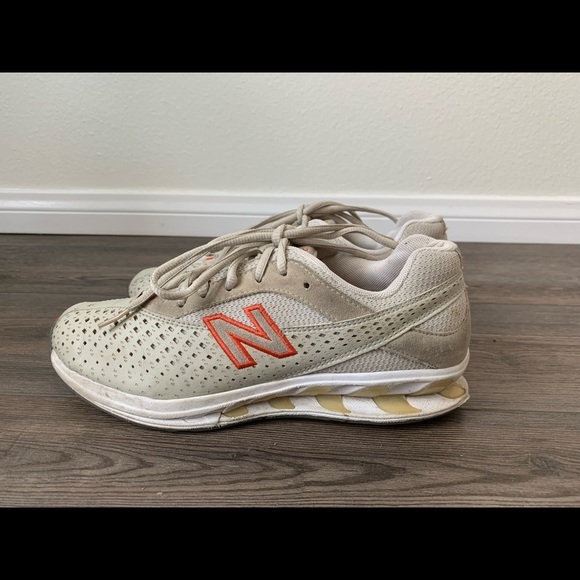 New balance shoes - Picture 3 of 10